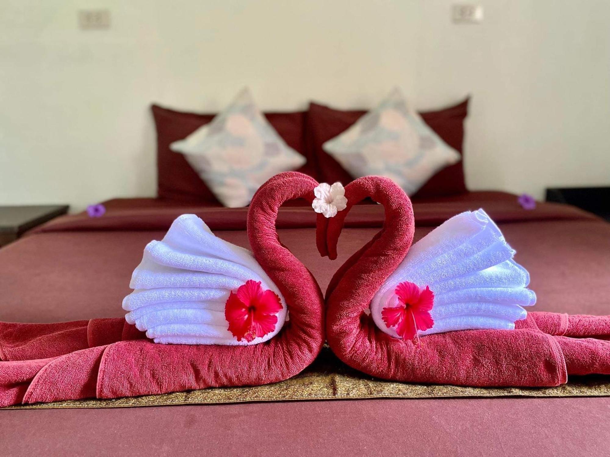 Coconut Lanta Resort @Klong Dow Beach Krabi town Buitenkant foto