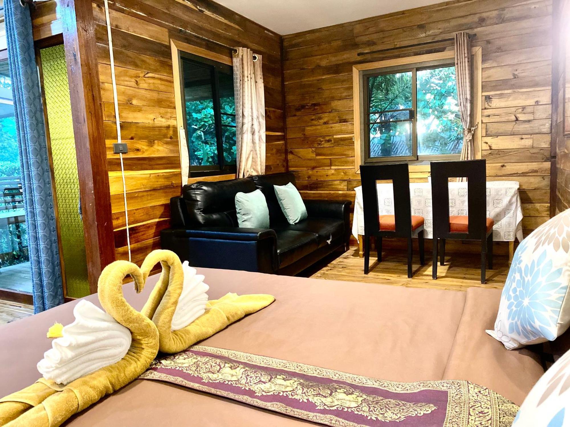 Coconut Lanta Resort @Klong Dow Beach Krabi town Buitenkant foto